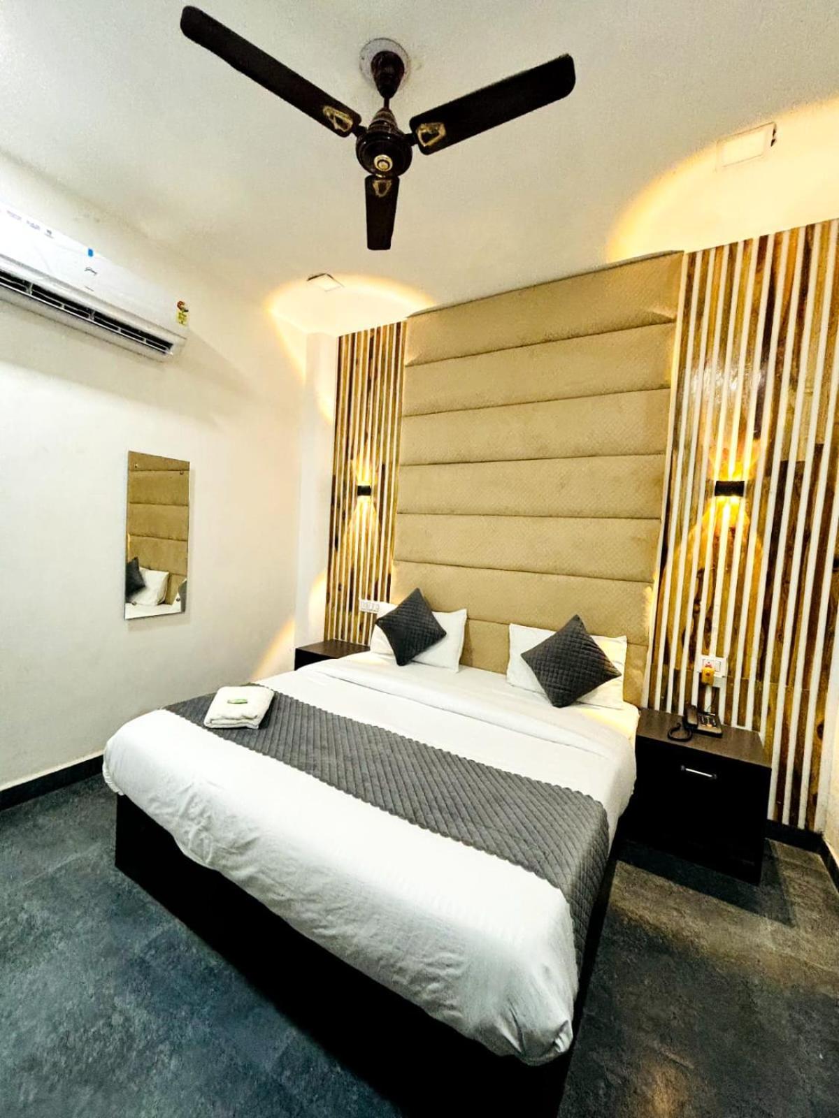 Fussion Homestay อัครา ภายนอก รูปภาพ